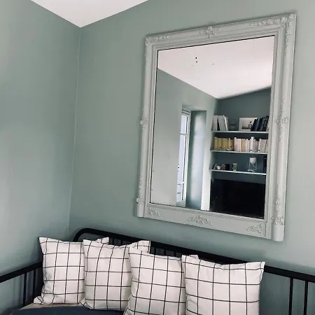 Maison Cosy A La 度假居 *